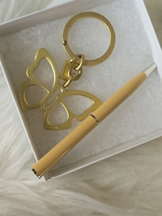 Coach Gold Butterfly Key Ring with Coach Pen 2 Fer NWOT - Picture 8 of 8